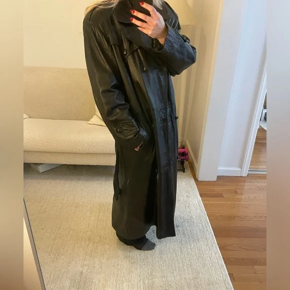 Black leather trench coat - Picture 6 of 12